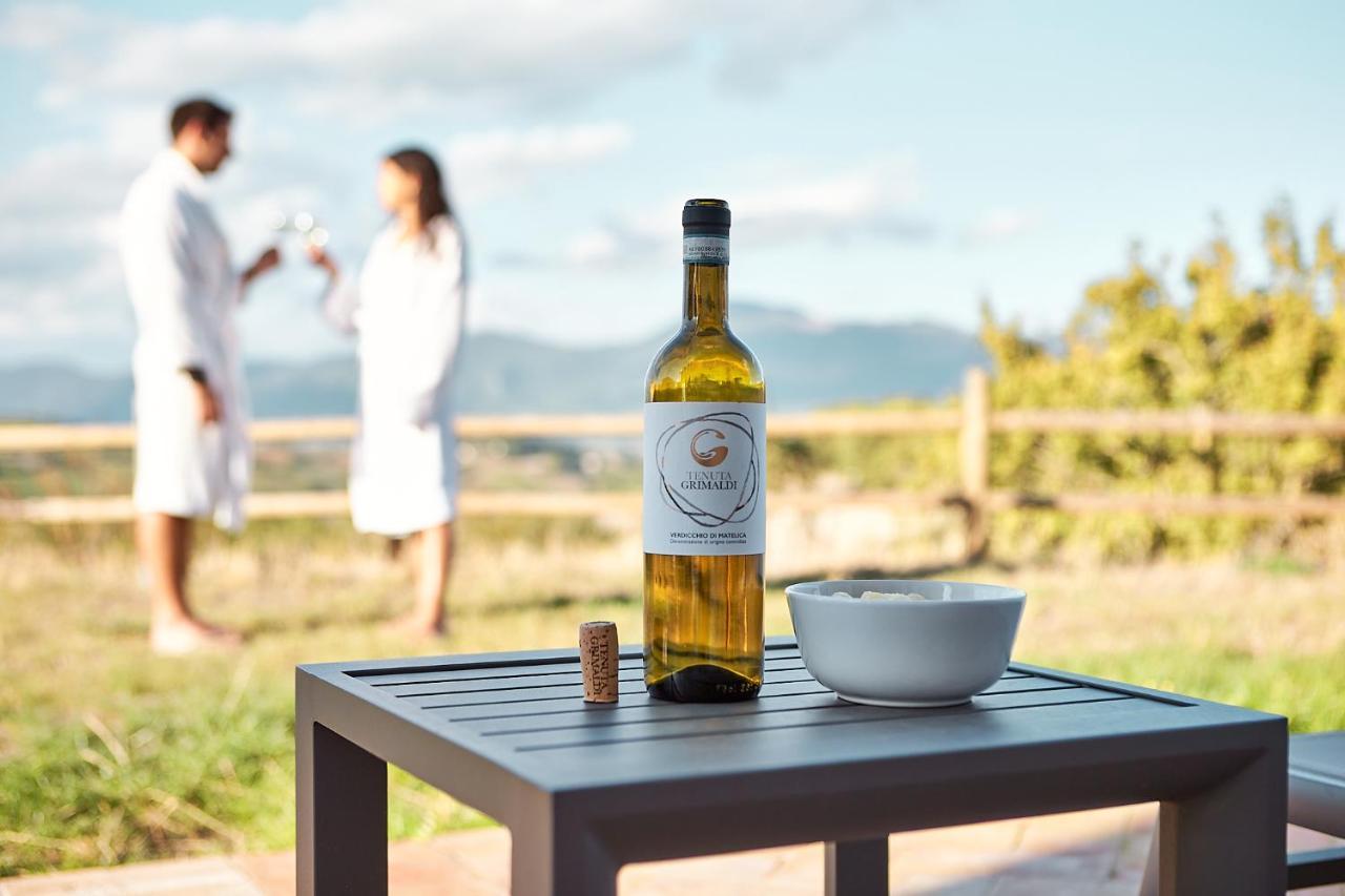Tenuta Grimaldi Wine Resort ماتيليكا المظهر الخارجي الصورة